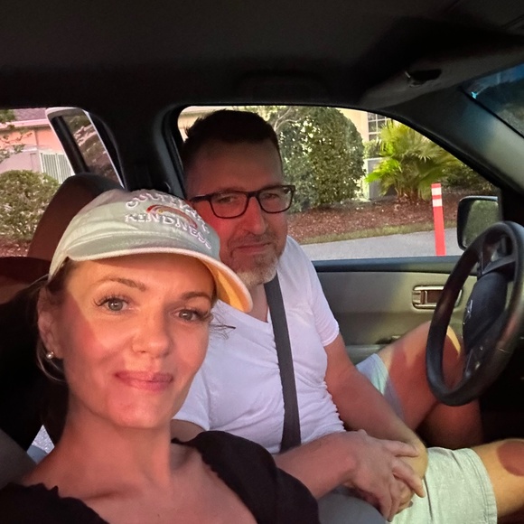 Meet your Posher, Octavia - Picture 1 of 1